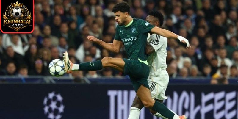 Real Madrid vượt qua sức ép đầu trận của Man City